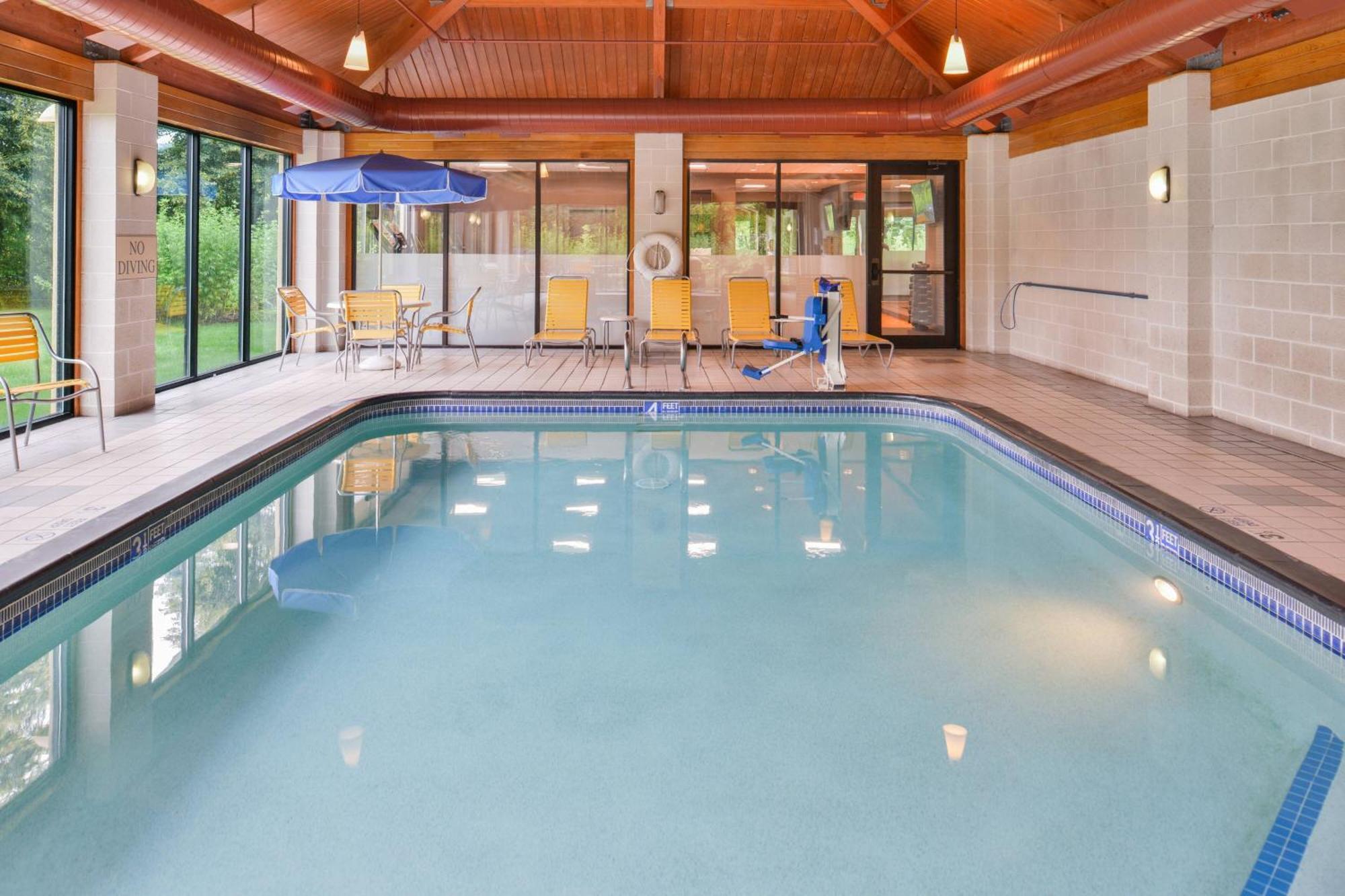 Fairfield Inn Corning Riverside Экстерьер фото