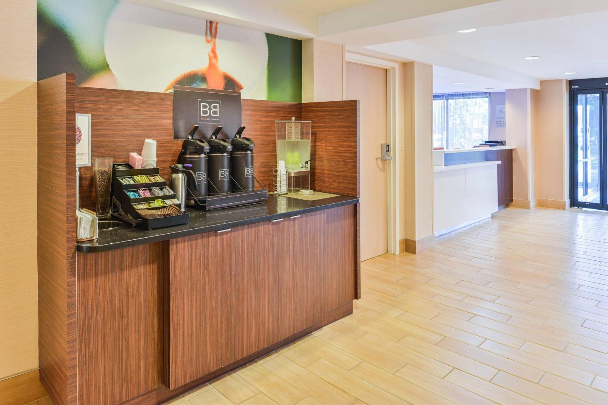 Fairfield Inn Corning Riverside Экстерьер фото