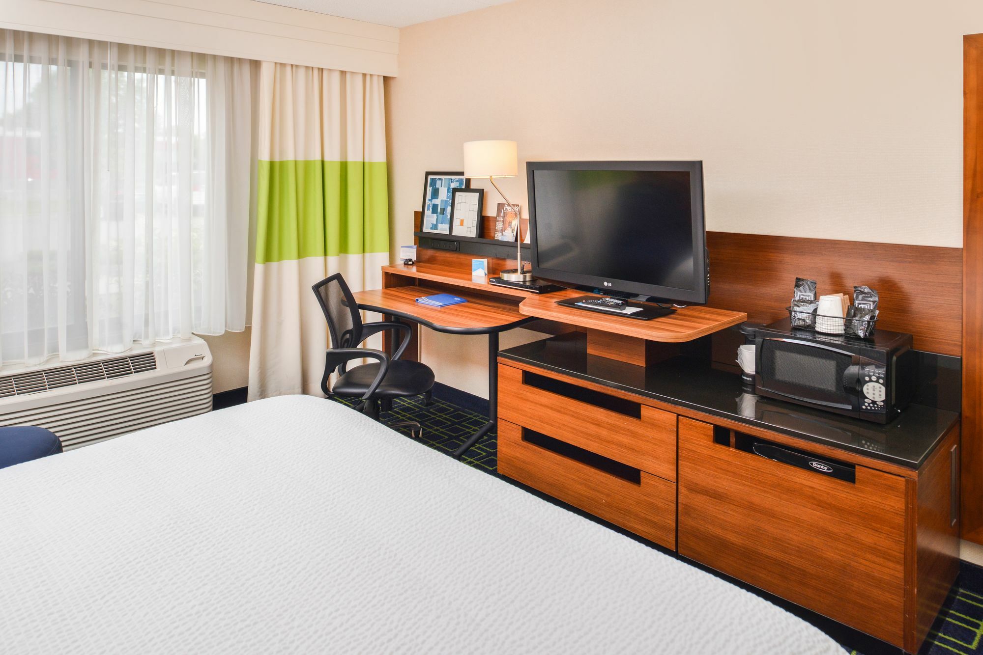 Fairfield Inn Corning Riverside Экстерьер фото